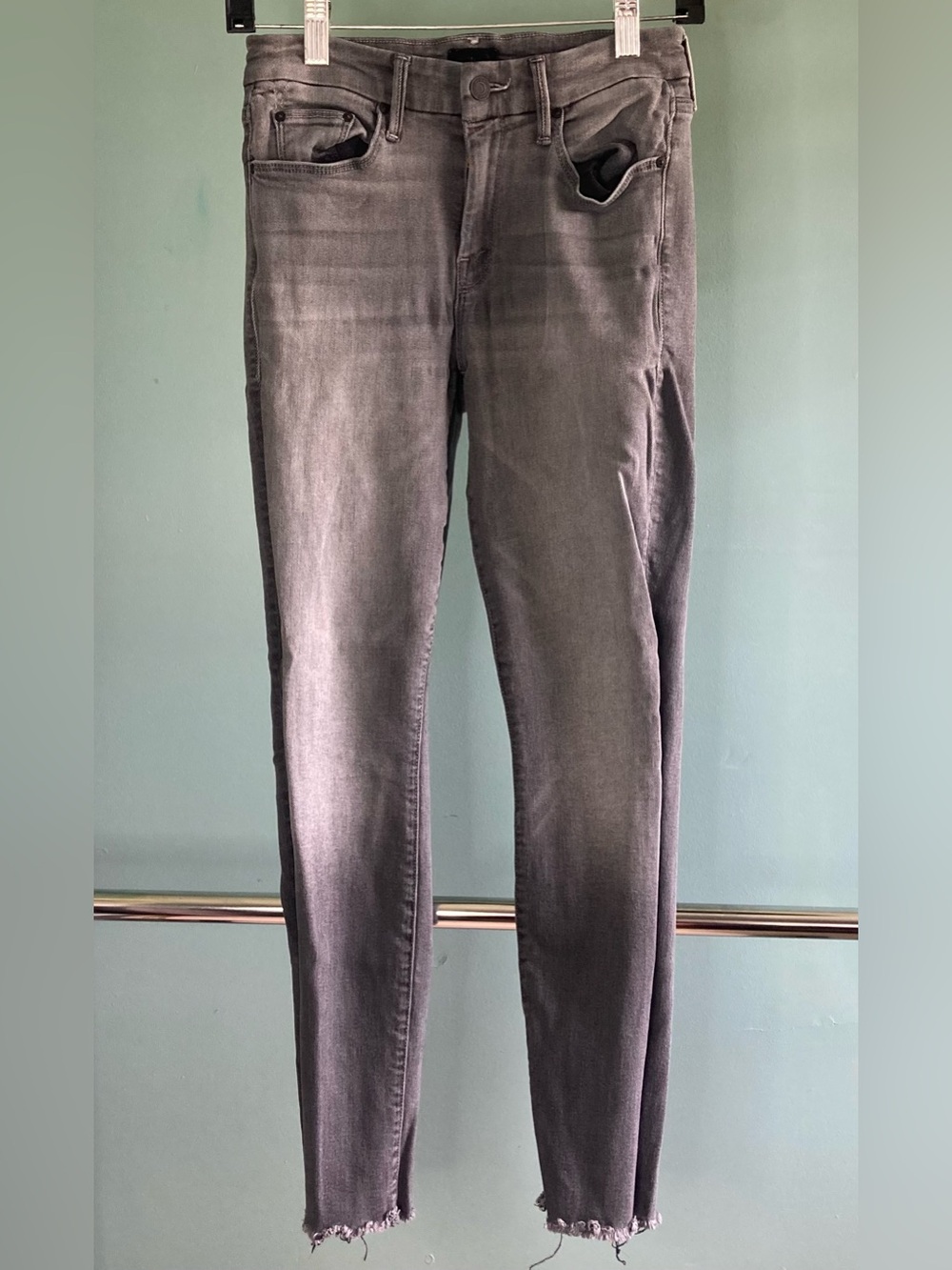 MOTHER The Looker Ankle Fray Skinny Jeans Size 23
